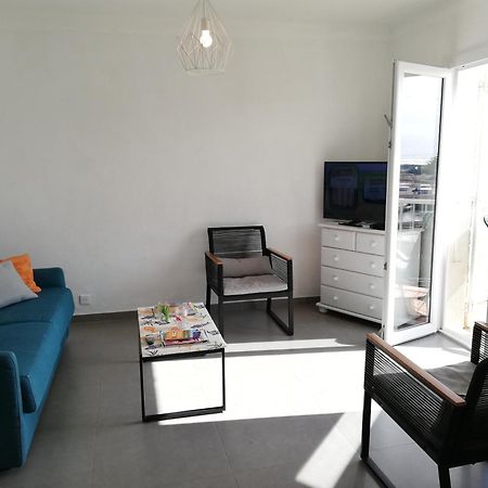 Superbe Appartement Avec Vue Sur Mer Et Port, Parking Prive Saint-Pierre-la-Mer  Ngoại thất bức ảnh