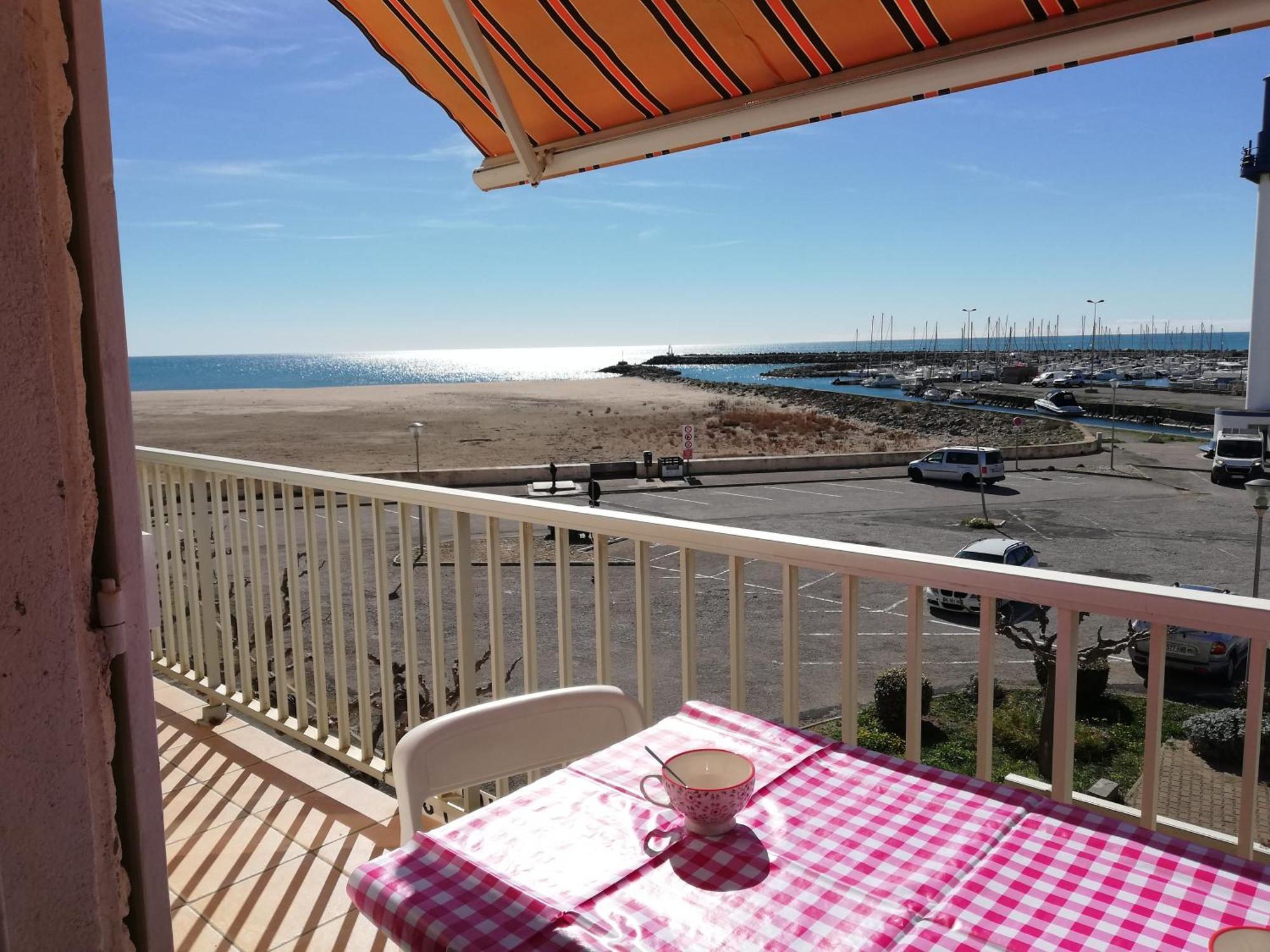Superbe Appartement Avec Vue Sur Mer Et Port, Parking Prive Saint-Pierre-la-Mer  Ngoại thất bức ảnh